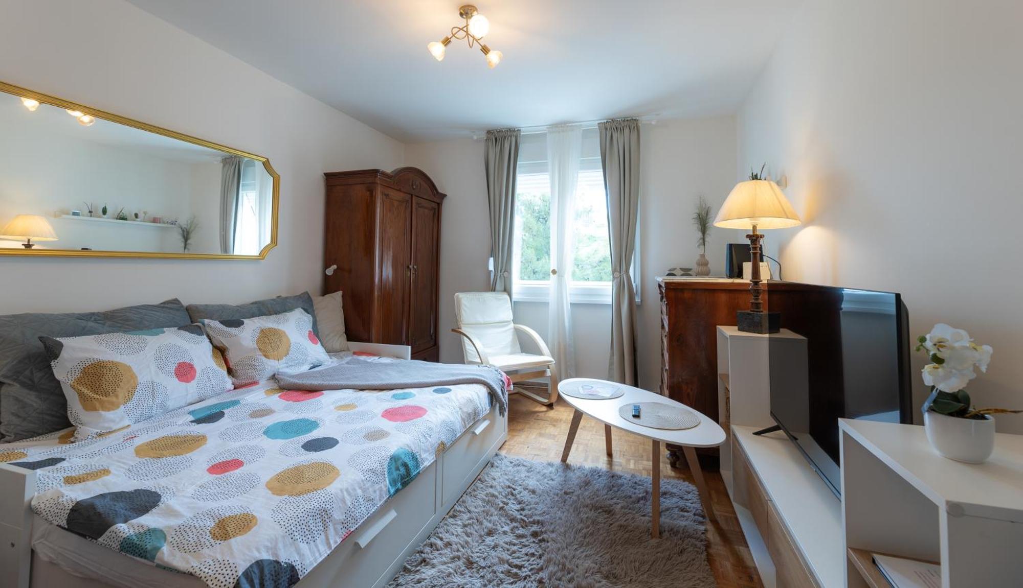 Providenca Apartman *
